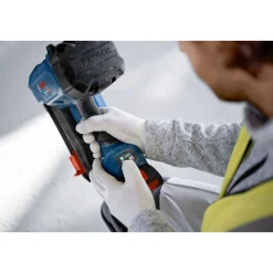 Akkubetoninaulain Bosch Professional GNB 18V-38 18V 2x4,0Ah ProCore-akuilla + XL-Boxx