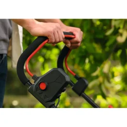 Akkuruohonleikkuri Bosch Rotak 18V2-43 2x18V 2x4,0 Ah akuilla