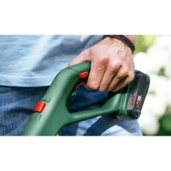 Akkutrimmeri Bosch EasyGrassCut 18-260 18V 2x2,0 Ah akuilla