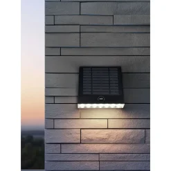 Aurinkokennoseinävalaisin Trio Alvorada Hybrid Solar LED ladattava liike- ja hämärätunnistin 4000K alas musta