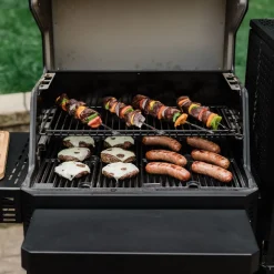 BBQ-hiiligrilli/savustin Masterbuilt Gravity Series 600, digitaalinen, wifi-ohjattava