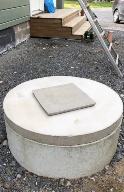 Kaivonkansi ø 1000 mm 420x420 mm aukolla naarashuullos