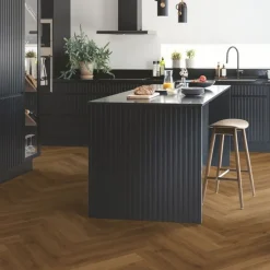 Kalanruotovinyyli Pergo Voxnan Pad Pro, Caramel Valley oak, integroitu alusmateriaali