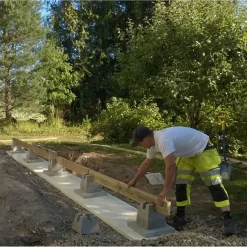 Korokekivi TEPE 240x240x100 mm ponttirakenteella harmaa