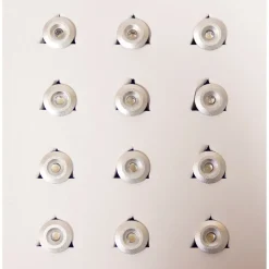 LED valosarja SpaDealers pystymalliseen tynnyrisaunaan 12 V x 12 LED
