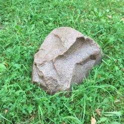 Maisemakivi Taidekivi D-30 Ø30cm punainen lasikuitua