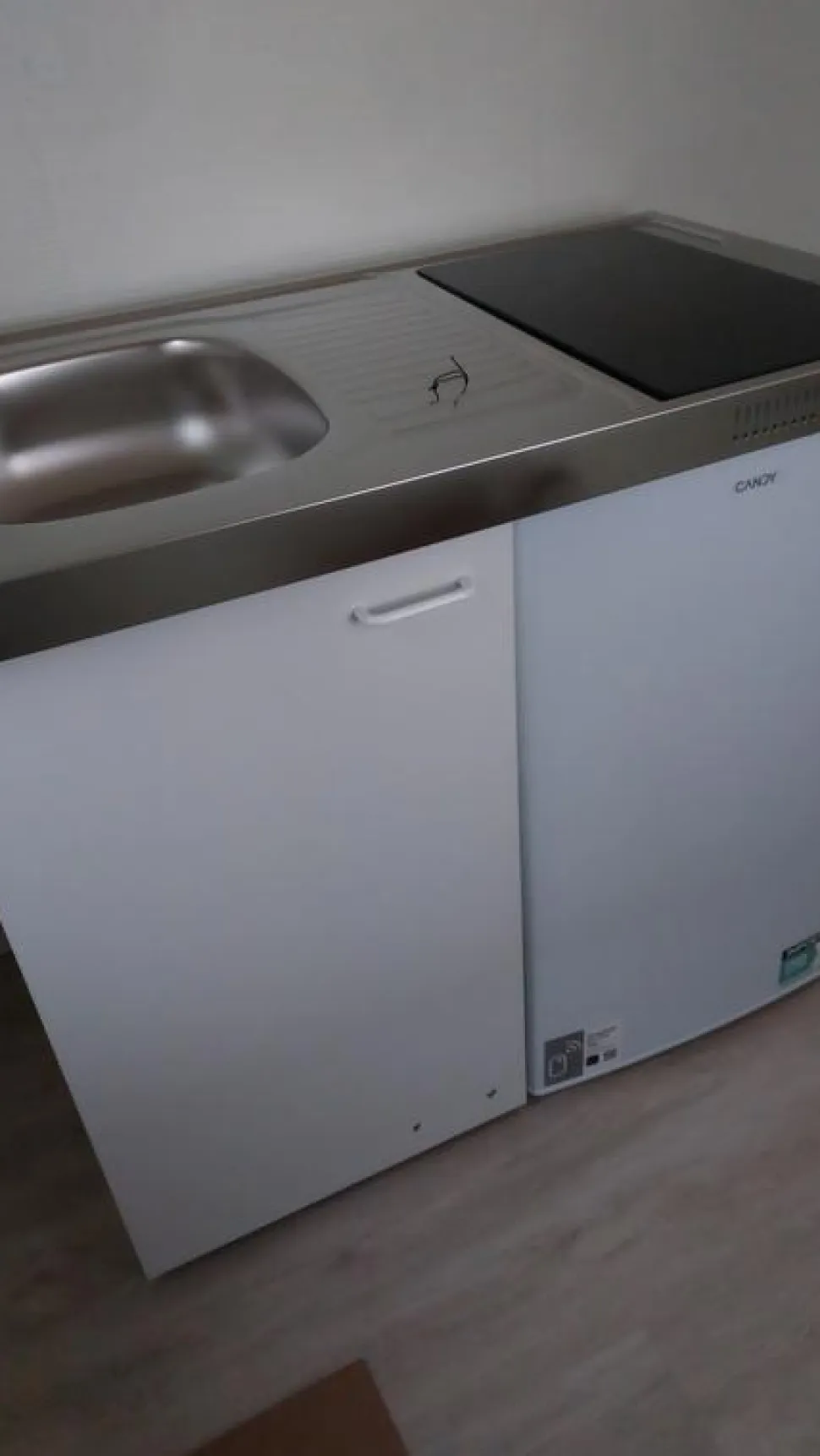 Minikeittiö MKZT-100, leveys 100cm, keraamisella liedellä