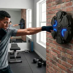 Nyrkkeilykone React Bluetooth Pro, sis. hanskat, latauskaapeli, käyttöohje ja kiinnitysteipit
