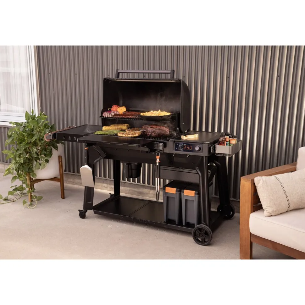 Pellettigrilli Traeger Woodridge Pro, musta