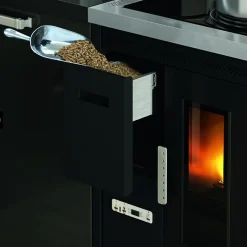 Pellettihella Eva Calòr Nina 7.2kW, musta