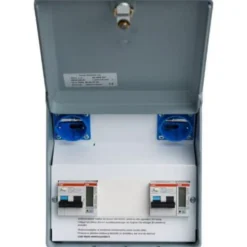 Pihakeskus / auton lämmitys- ja latausasema Harju Elekter 8MMO467S, 2x supersuko, 2x3.6kW(1x16A), hidaslataus