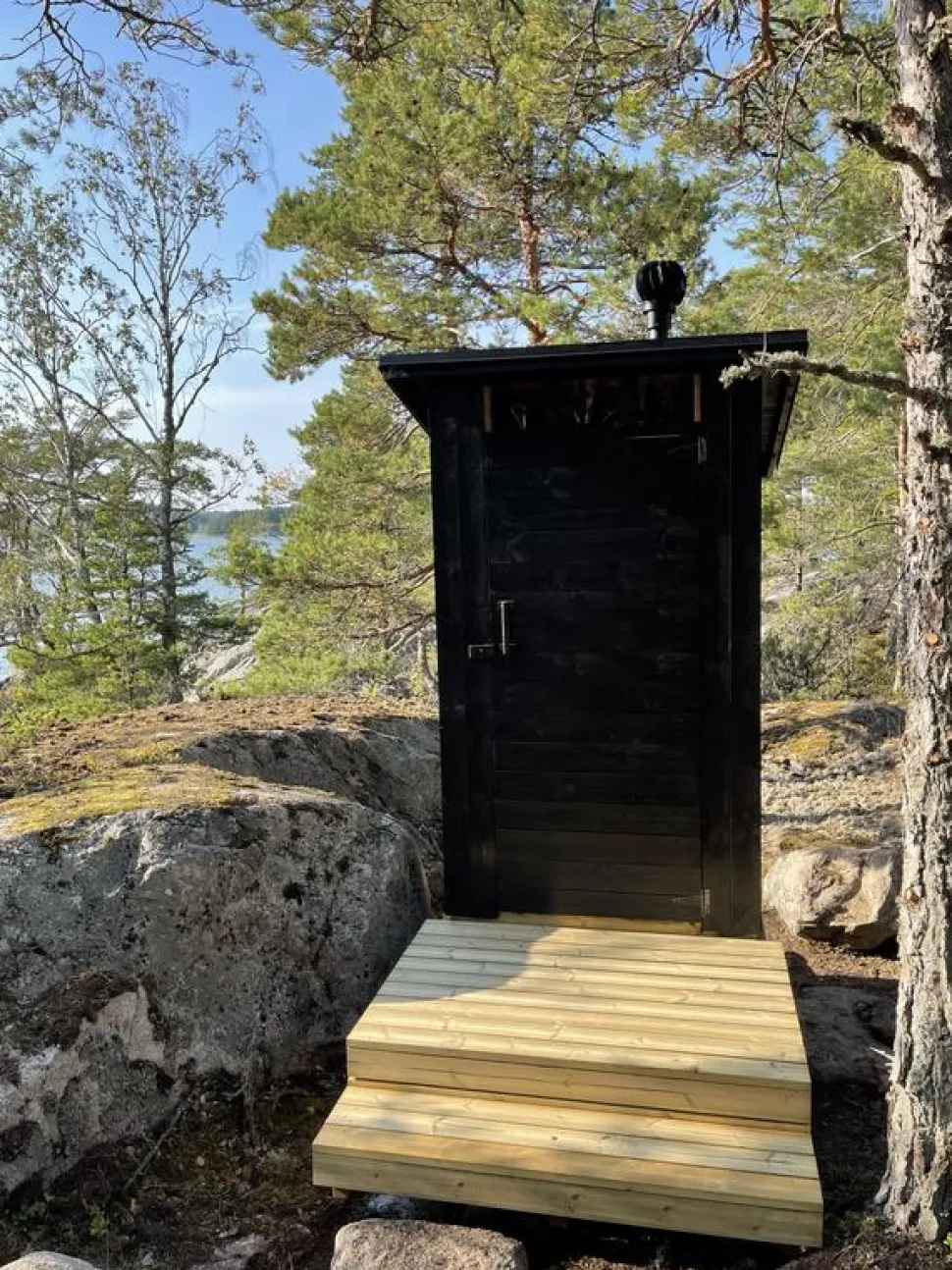 PremiumPuucee-paketti VOL1.1. 1.5m², sis. Miljöökoriste Puucee ja Biolan Kompostikäymälä Eco