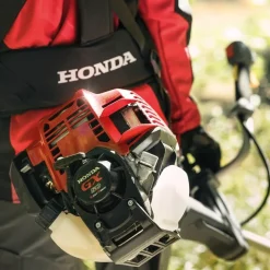 Raivaussaha Honda UMK450X tärinänvaimennuksella
