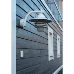 Seinävalaisin Averia AVG07M 60W musta alaspäin