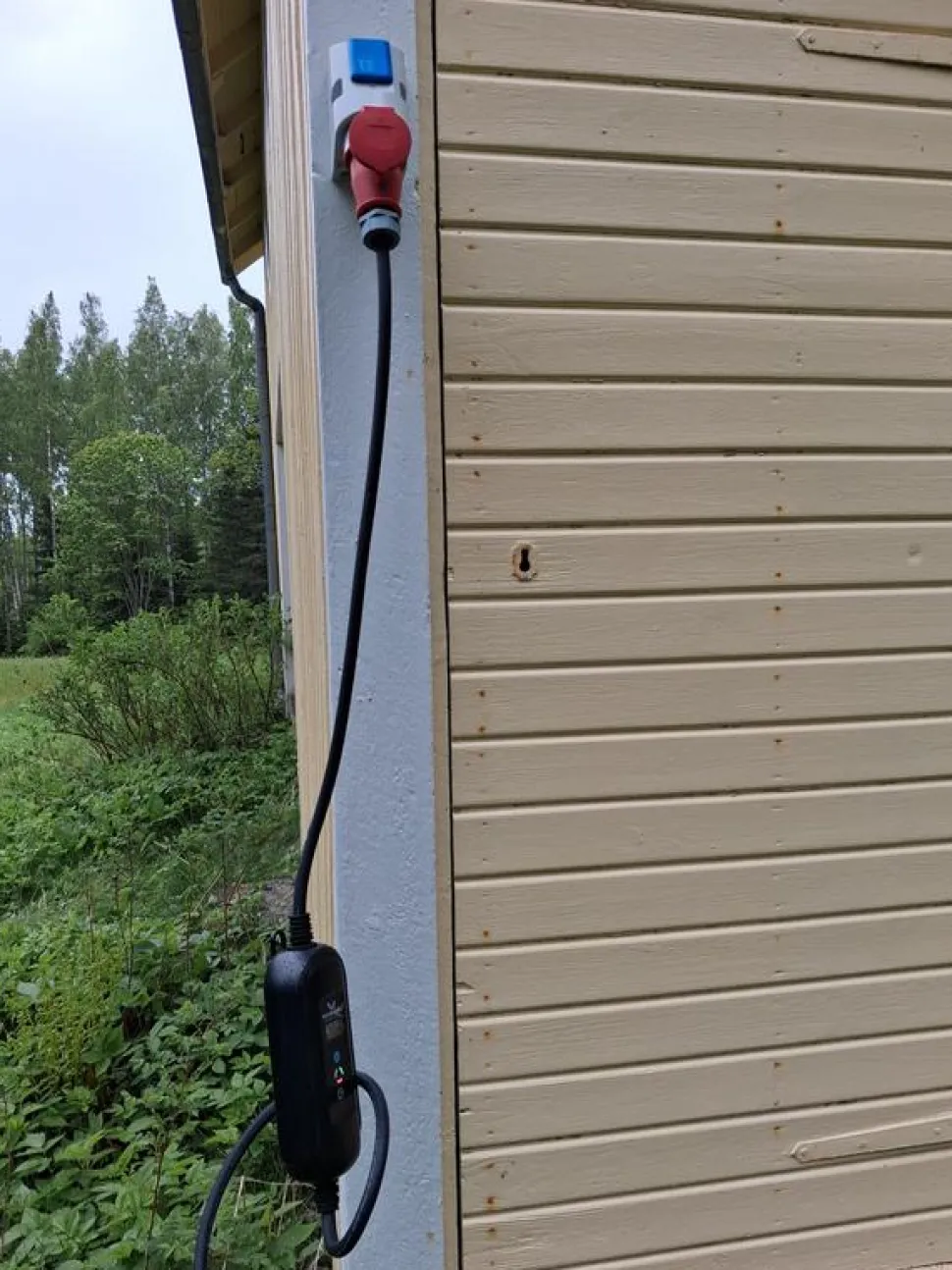 Sähköauton latauslaite Motorwerk EV, Type2, 3-vaihe, 16A, 11kW, 8m