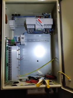 Teräskotelo Malmbergs, 600x400x250mm, IP54