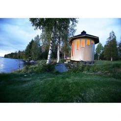 Tynnyrisauna Oskar ARCTIC FINLAND HOUSE Ø 2,3x2,5 m sis. kiuas ja hormi