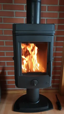 Valurautatakka Invicta Mesnil 8 kW 88 kg